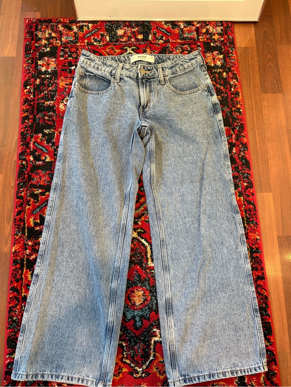 Hollister low Rise baggy jeans 27 short